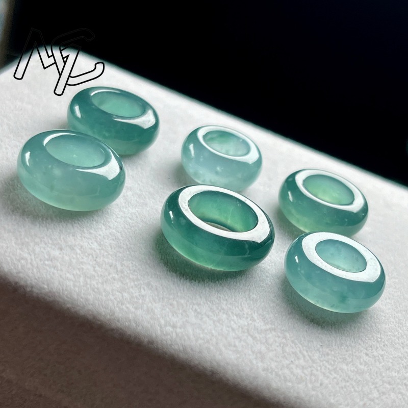天然エメラルドブルーウォーターラッキービーズリングペンダント - Jewelry & Watches Spółka Z Ograniczoną Odpowiedzialnością のレビューと価格