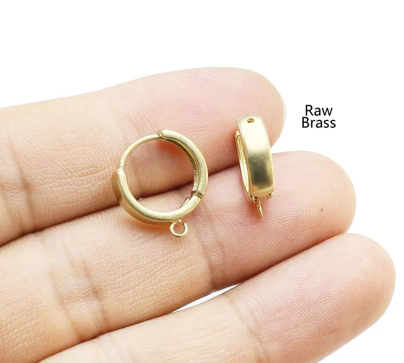 10個ラウンドイヤリングフープ、ハギーフープイヤリング、ステ - Hoop Earrings のレビューと価格