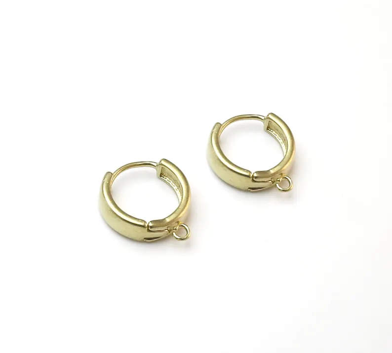 10個ラウンドイヤリングフープ、ハギーフープイヤリング、ステ - Hoop Earrings のレビューと価格