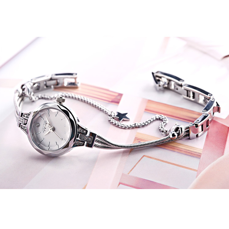 女性のための5色のミニチェーンブレスレット,スネークチェーン - Jewelry Box Watches Bracelets のレビューと価格